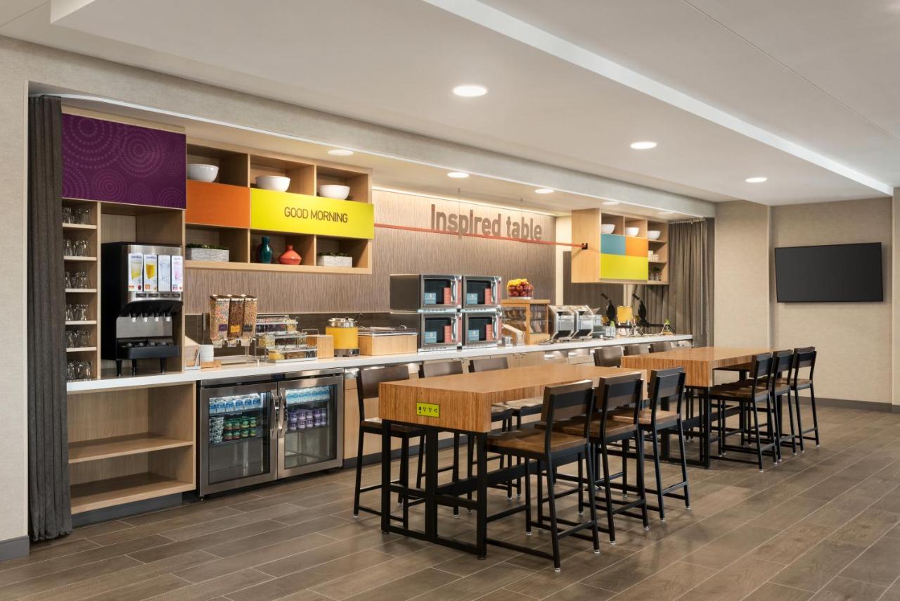Hotel Home2 By Hilton Quebec City